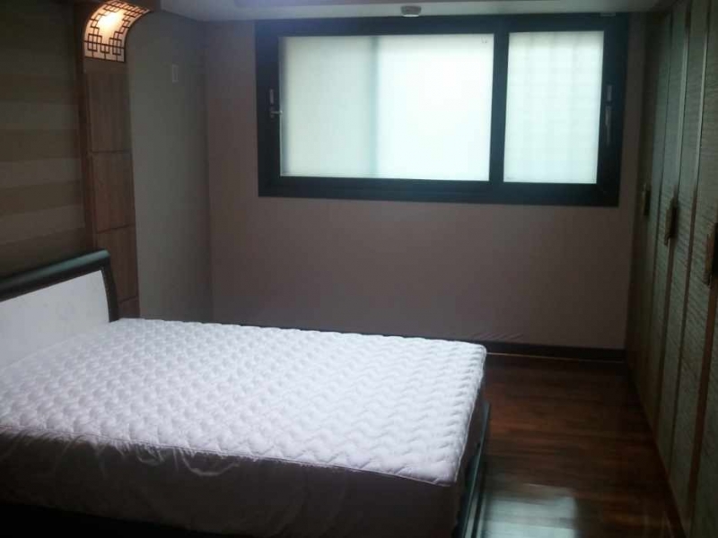 Nonhyeon-dong Villa For Rent