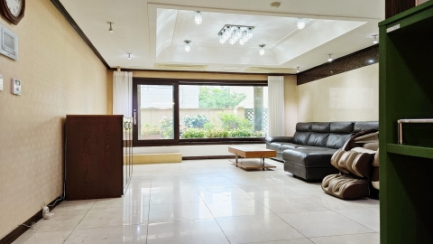 Pyeongchang-dong Villa For JeonSe, Rent