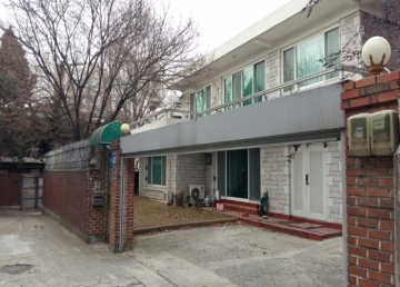 Dongbinggo-dong Single House For Rent