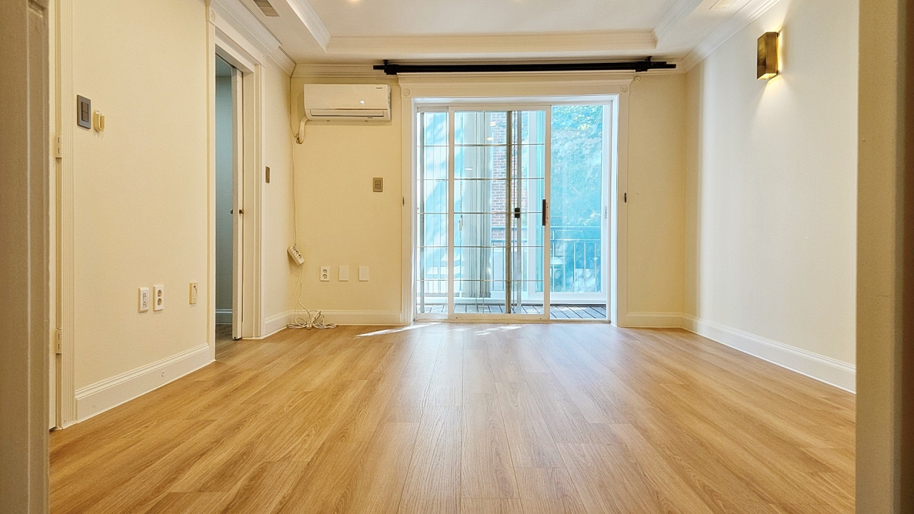  Yongsan-gu Villa For Rent