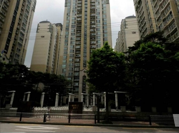 Seocho-dong Highrise For Rent