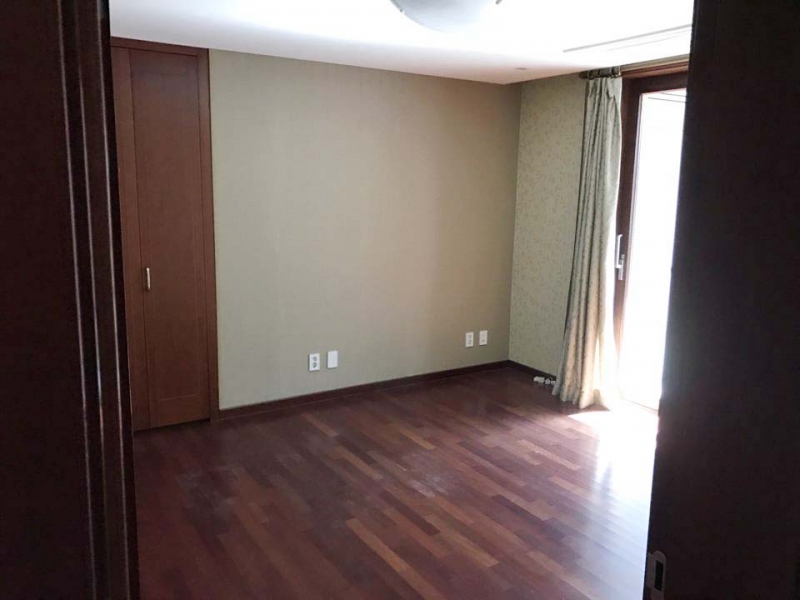 Siheung-dong Apartment For Rent