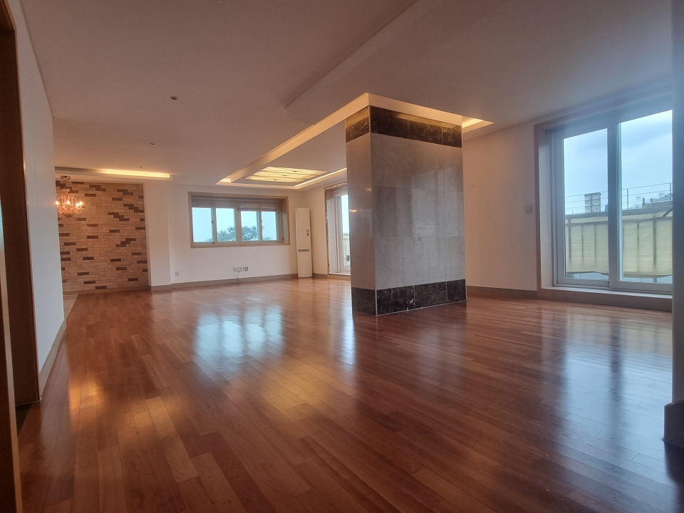 Itaewon-dong Single House For Rent
