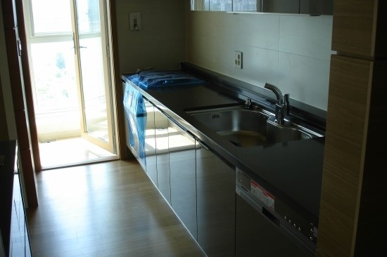 Ichon-dong Apartment For Rent