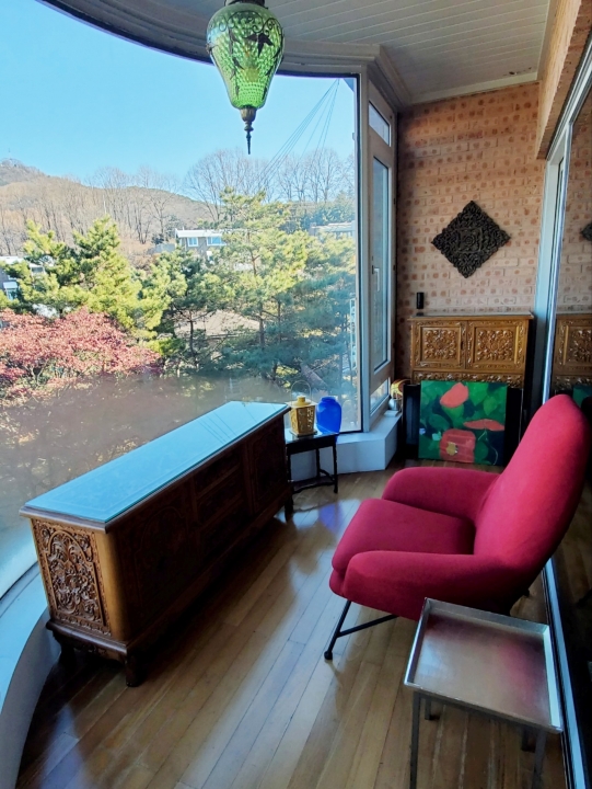 Yeonhui-dong Villa For Sale, Rent