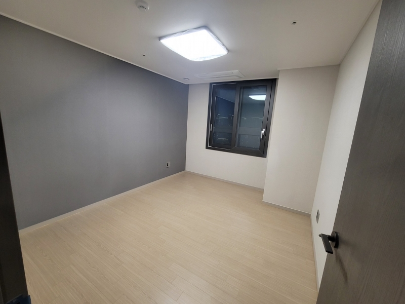 Sangil-dong Apartment For Rent