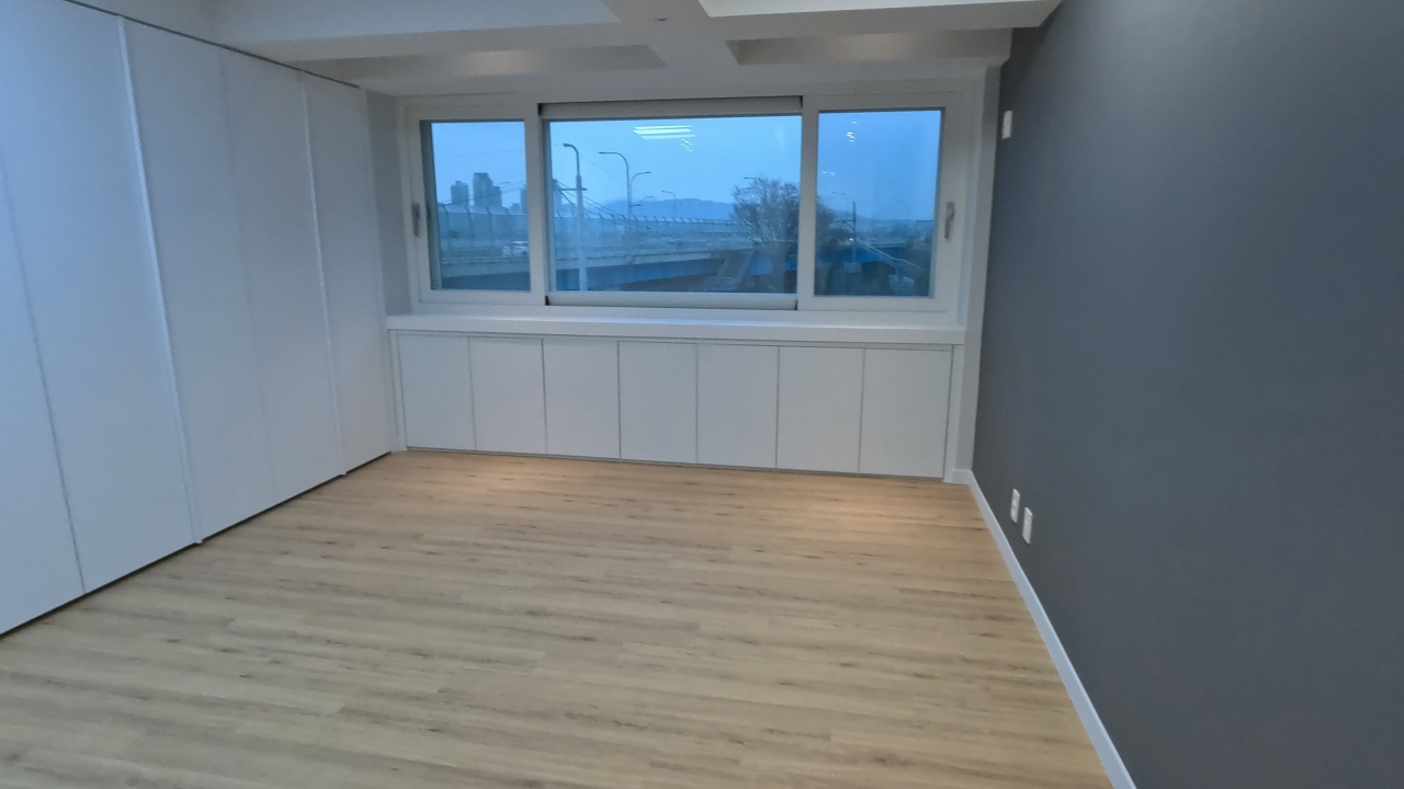 Ichon-dong Apartment For Rent