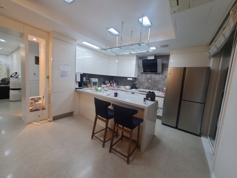 Nonhyeon-dong Villa For Rent