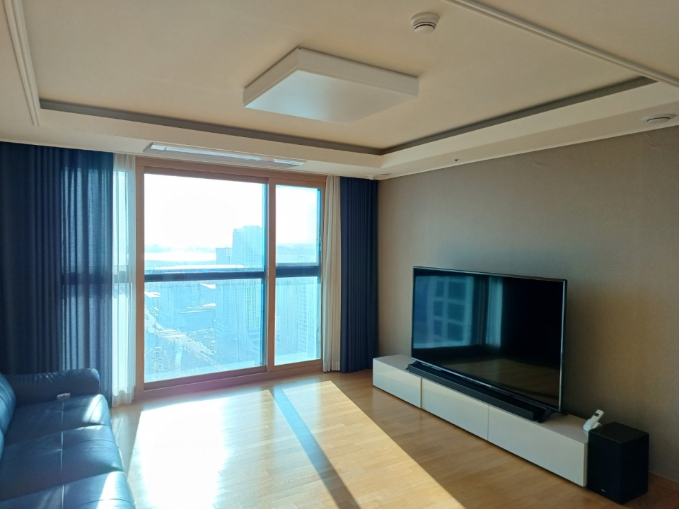 Songdo-dong Apartment For Rent