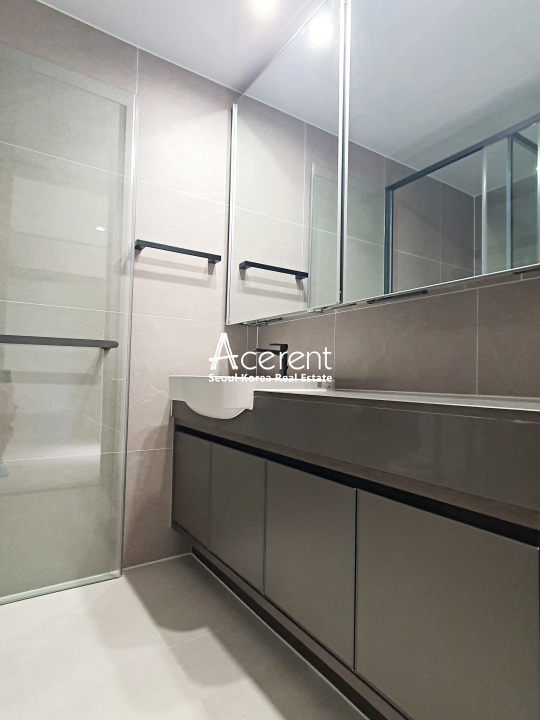 Bangbae-dong Apartment For Rent