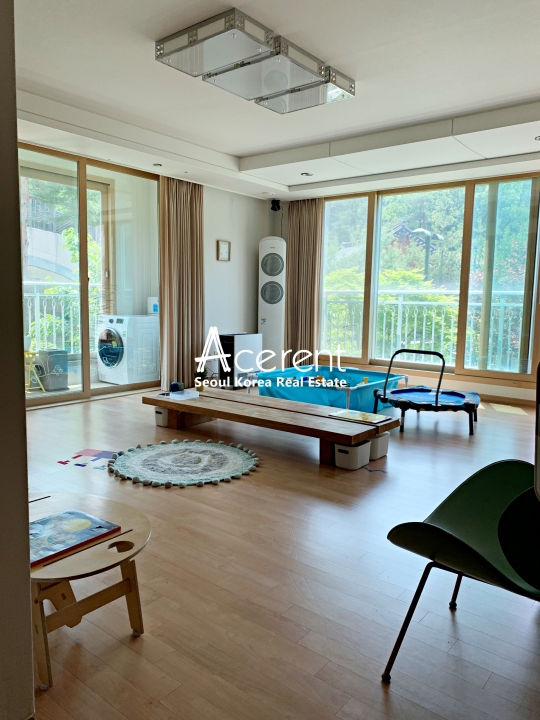 Jingwan-dong Apartment For Rent