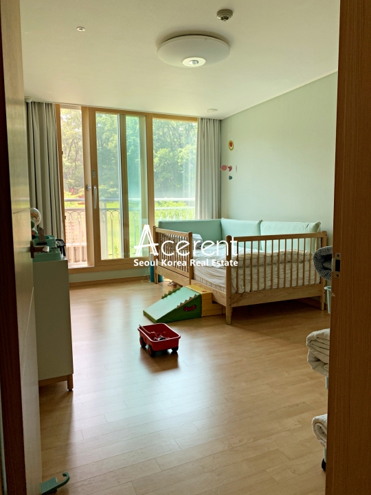 Jingwan-dong Apartment For Rent