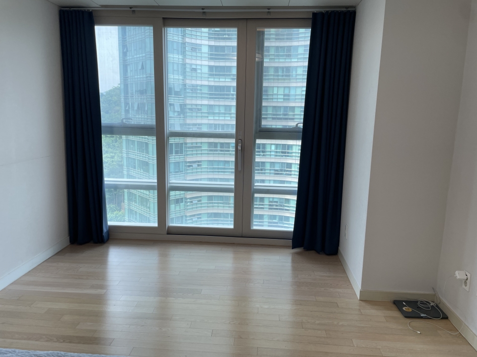 Sangam-dong Apartment For Rent