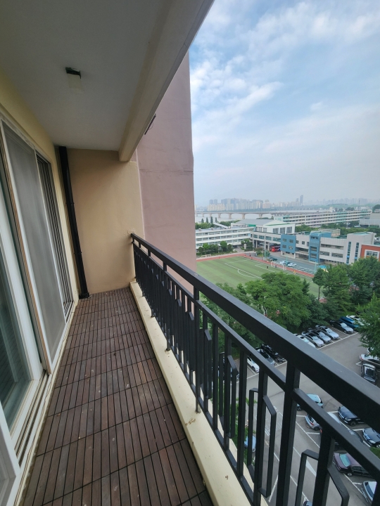 Yeouido-dong Apartment For JeonSe, Rent