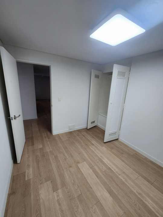 Yeouido-dong Apartment For JeonSe, Rent