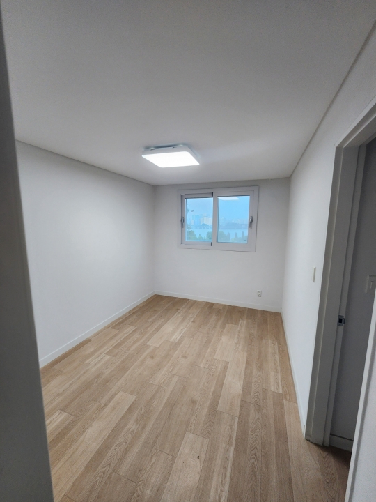 Yeouido-dong Apartment For JeonSe, Rent