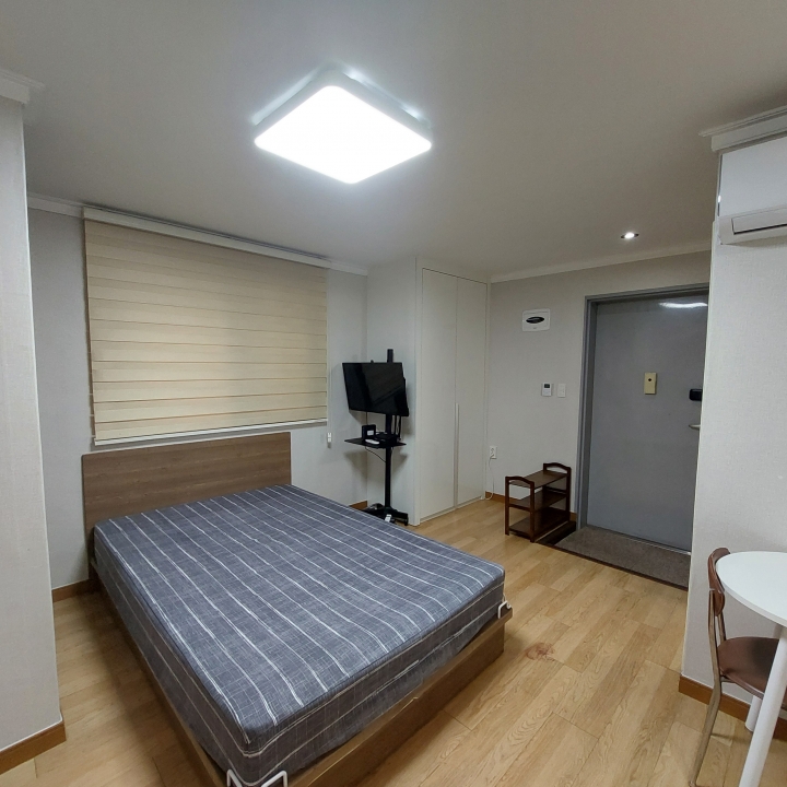 Yeoksam-dong Villa For Rent