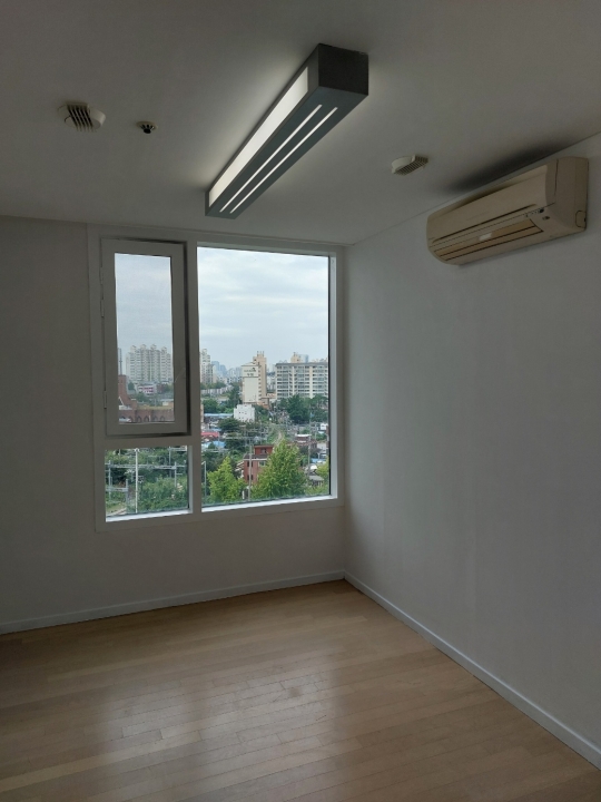 Hangangno 3(sam)-ga Apartment For Rent