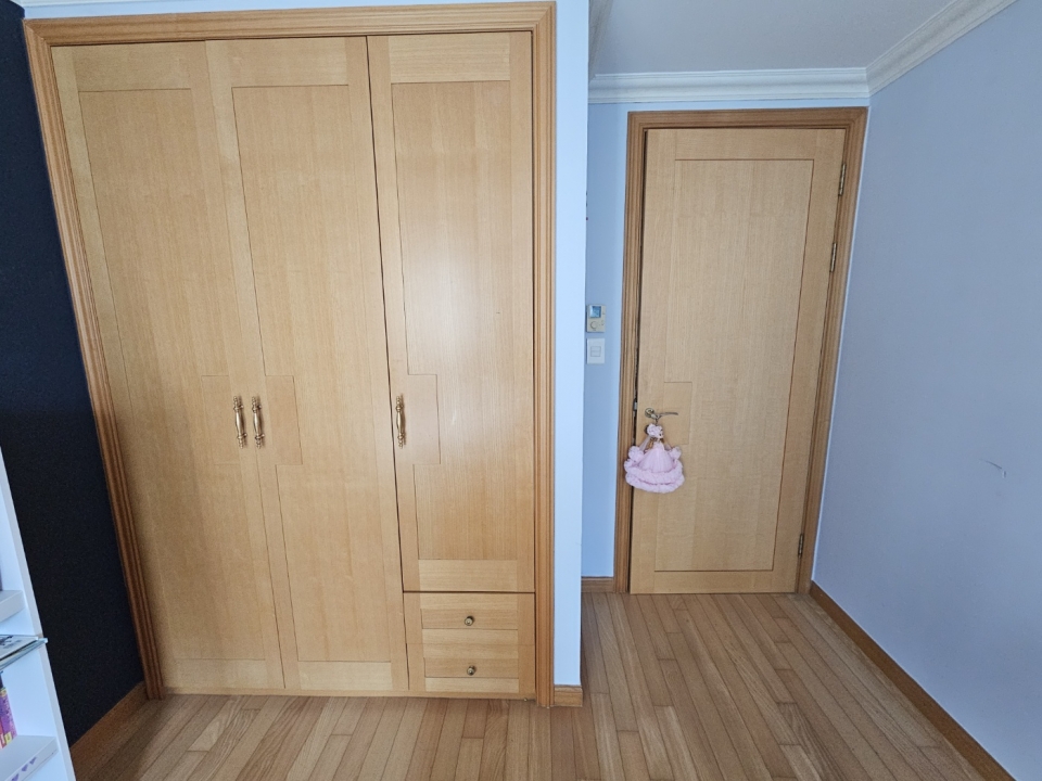 Seocho-dong Apartment For Rent