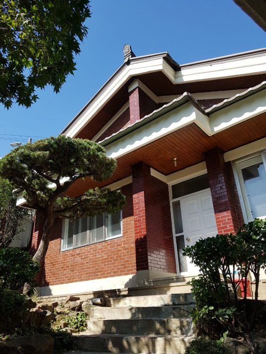 Hongeun-dong Single House For Rent