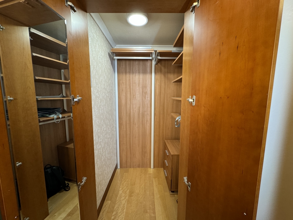 Seocho-dong Apartment For Rent