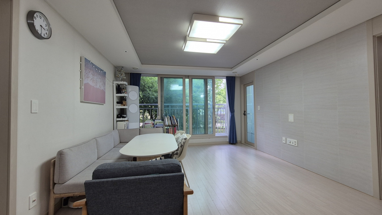 Hagam-dong Apartment For Rent