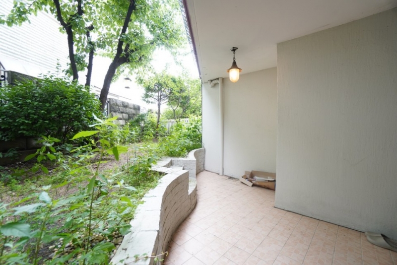  Yongsan-gu Villa For Rent